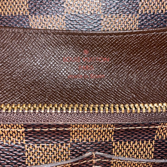 Louis Vuitton Sarah wallet - Picture 7 of 11